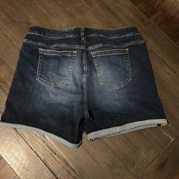 Torrid midi short - Picture 3 of 3